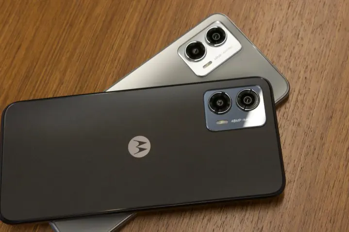 "Motorola: с лидерства в бюджетных телефонах до разочарования"