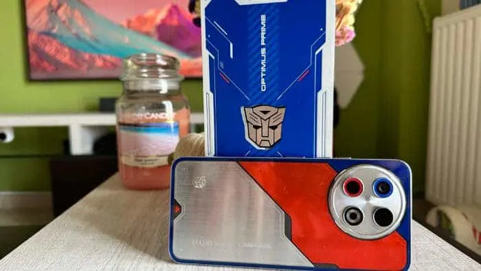 "TECNO SPARK 30 Pro Transformer Edition Optimus Prime: Стильный смартфон с мощными характеристиками"